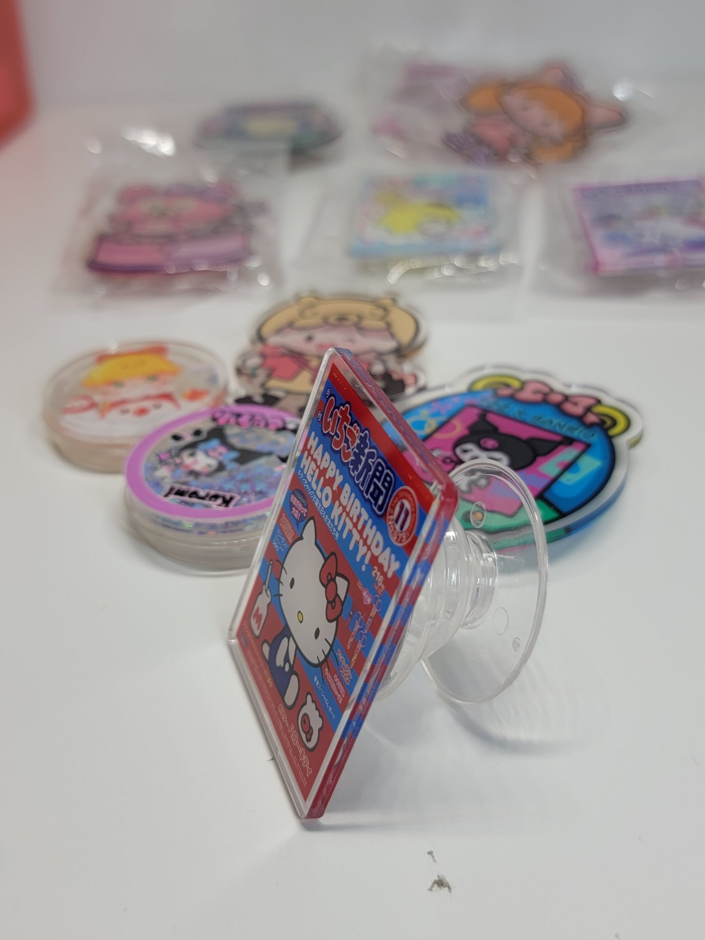 Popsocket / phone holder