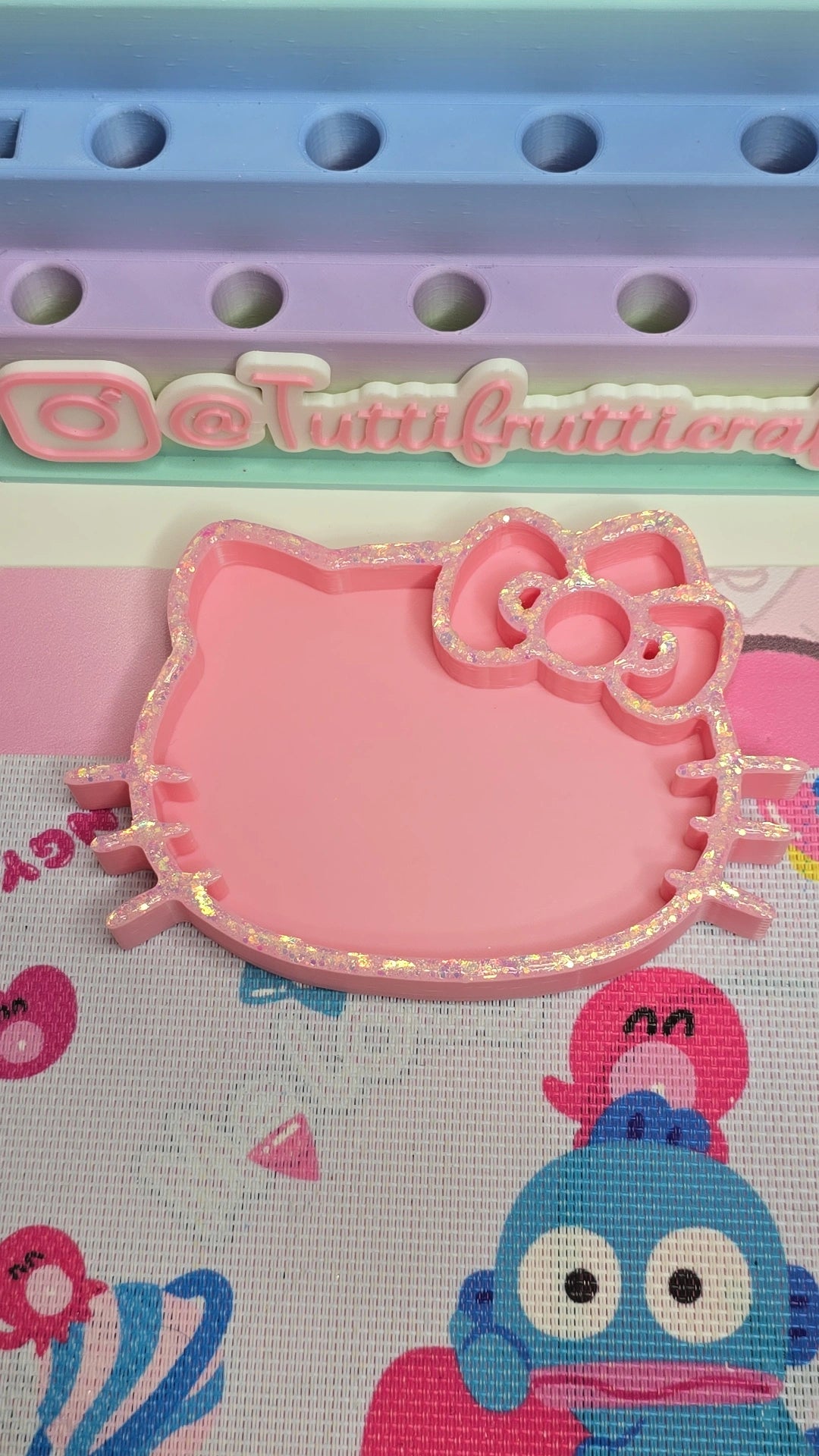 Tray Character