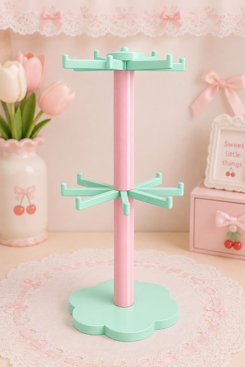 Rotating Keychain Holder – 16 Slots