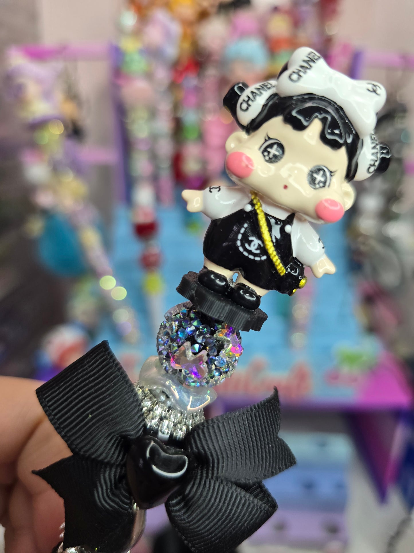 Figure attachment